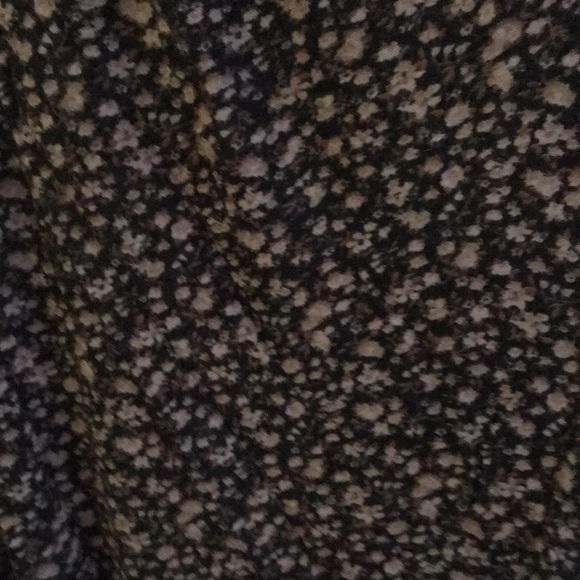 Floral tank - Picture 3 of 3